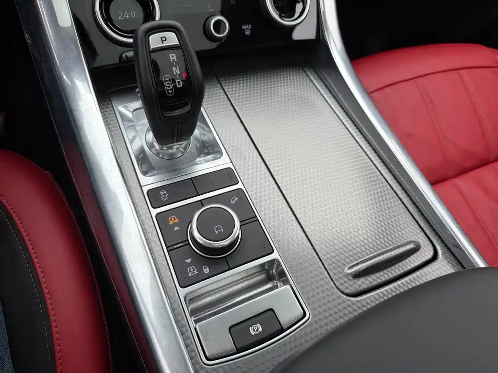 Land Rover Sport 2020 — фото 11