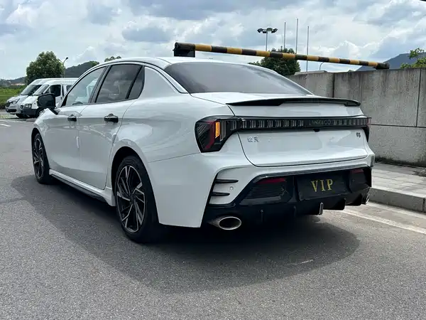 Lynk & Co 03 2023