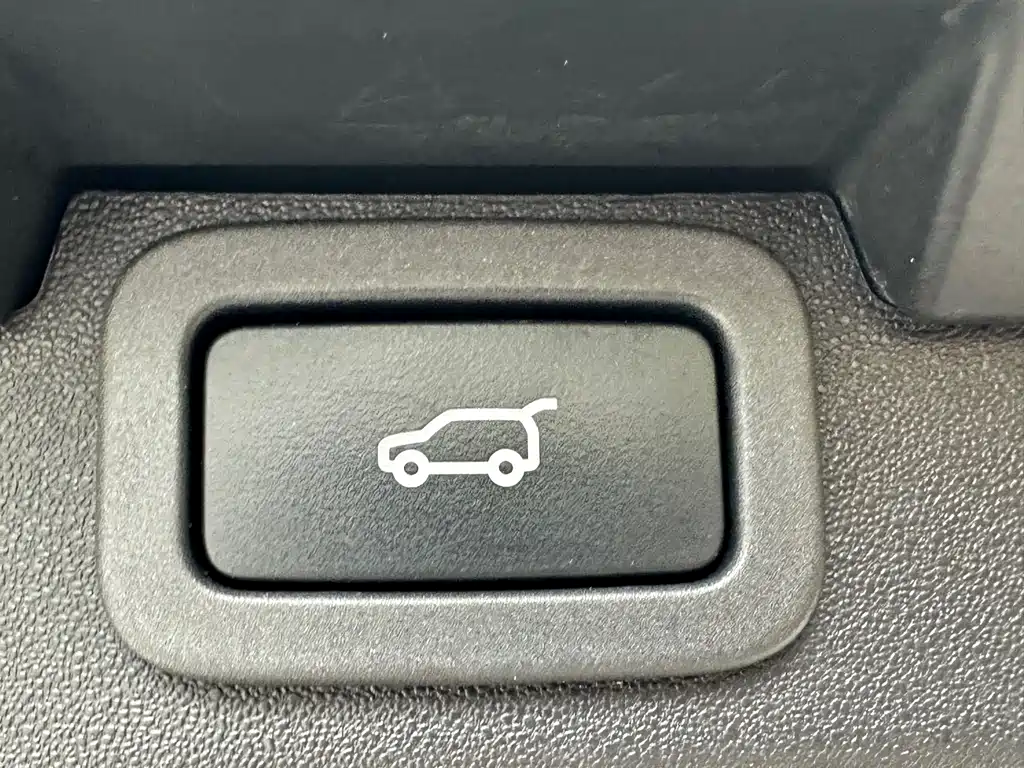 Land Rover Discovery 2019 — фото 18