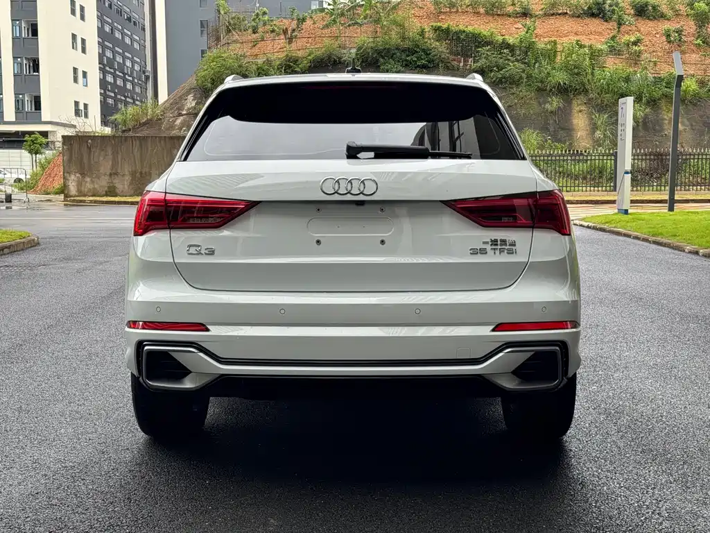 Audi Q3 2024 — фото 8