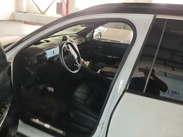 NIO ES8 2021