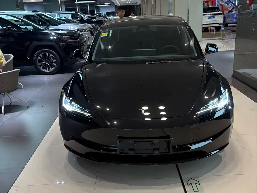 Tesla Model 3 2026