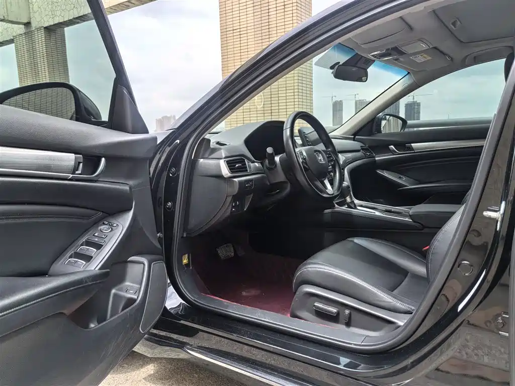 Honda Accord 2021 — фото 14