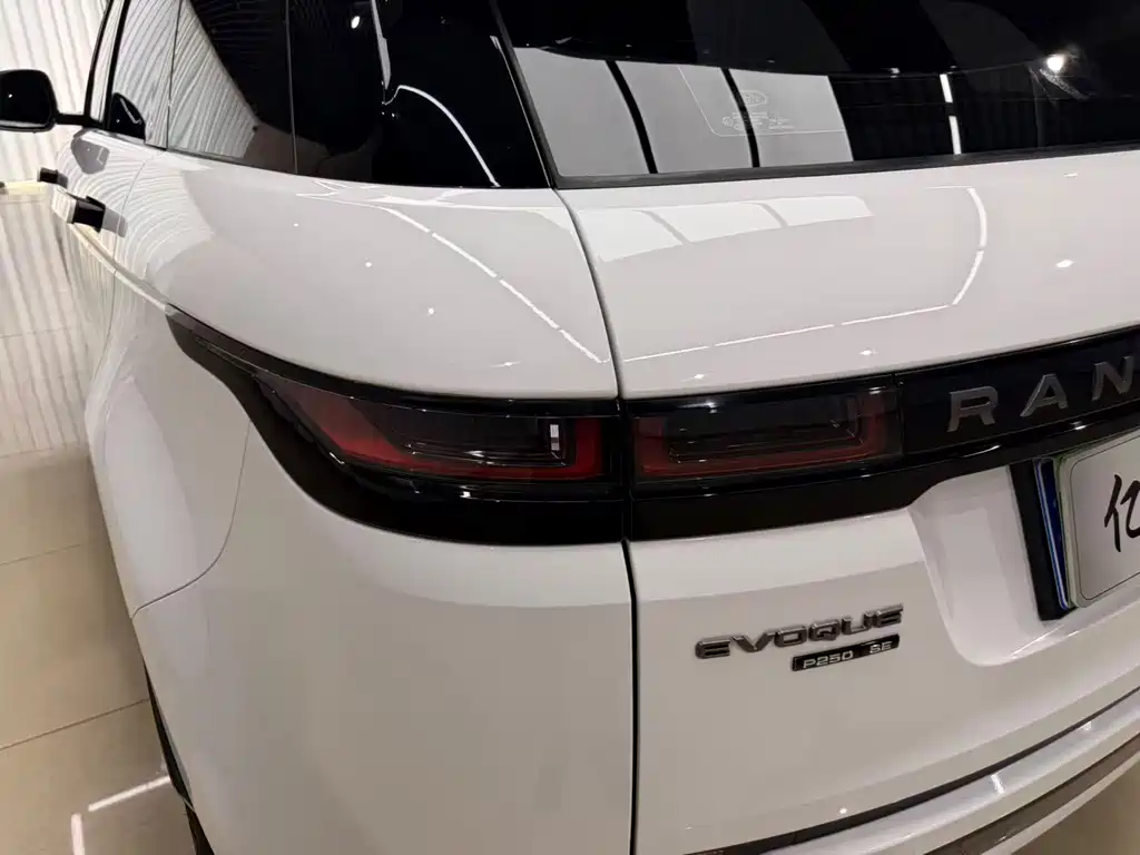 Land Rover Range Rover Evoque 2021 — фото 15