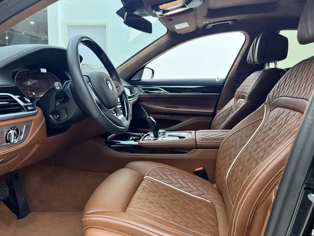 BMW 7 Series 2022 — фото 14