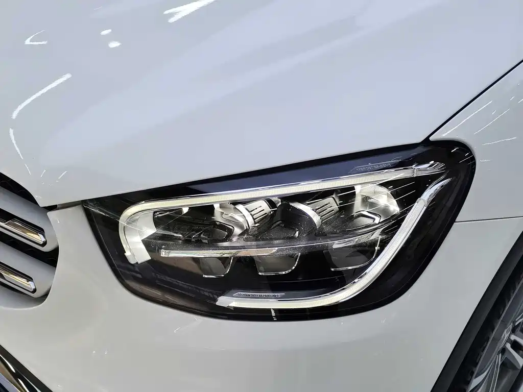 Mercedes-Benz GLC 2020 — фото 18