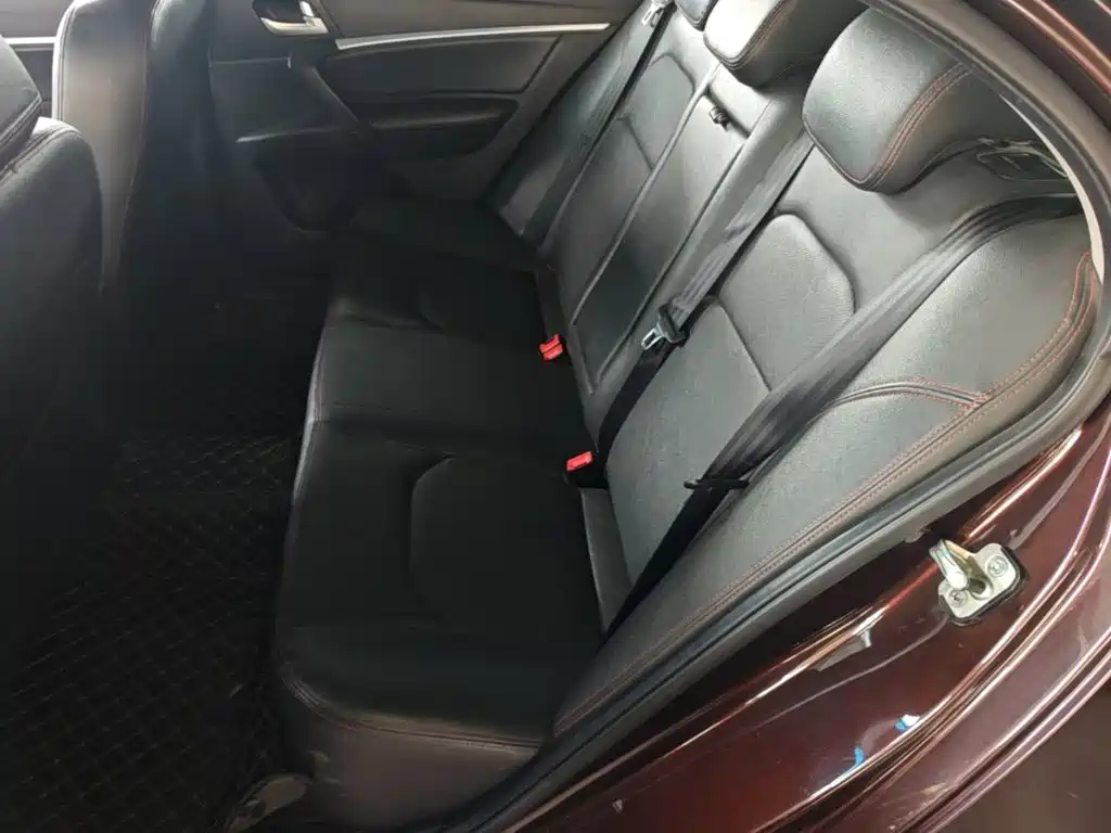Geely Emgrand 2015 — фото 17