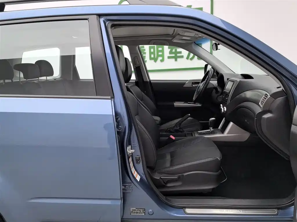 Subaru Forester 2010 — фото 23
