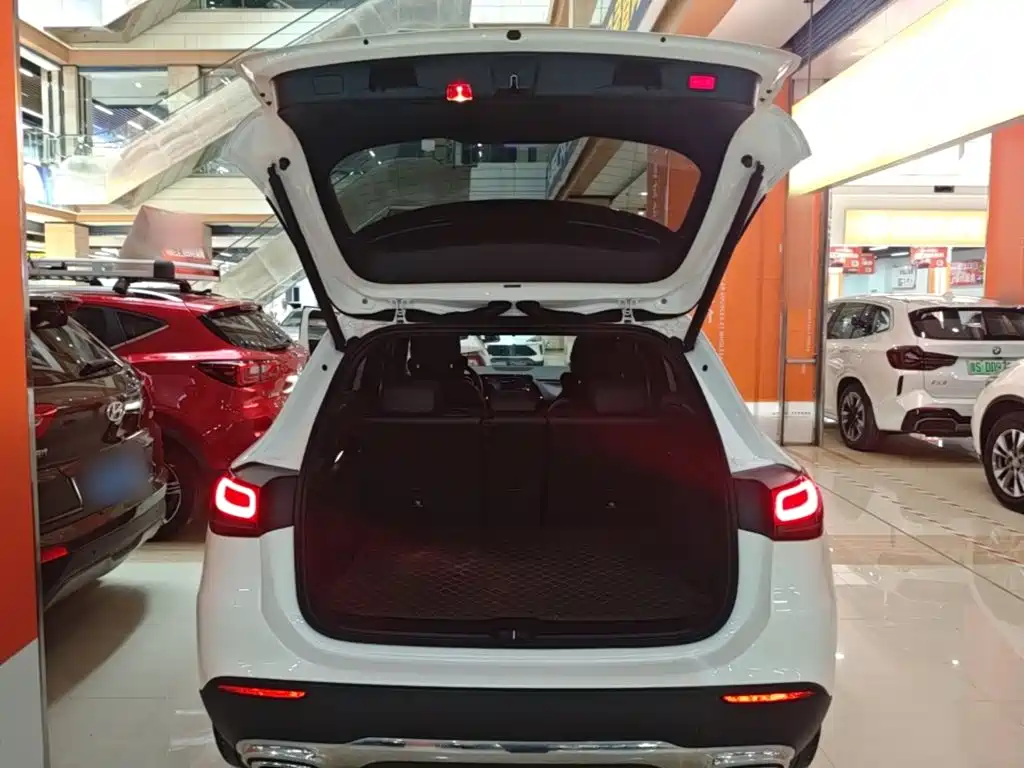 Mercedes-Benz GLA 2021 — фото 15