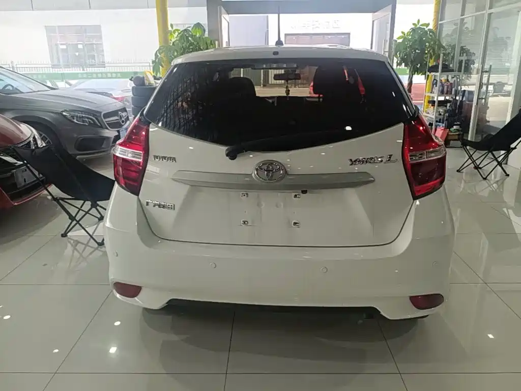 Toyota Yaris L 2019