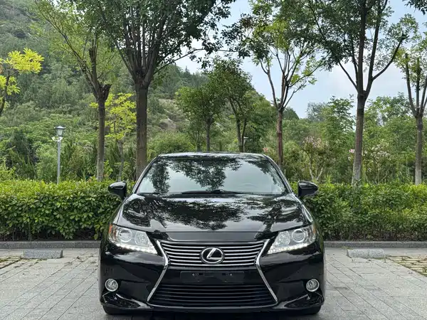 Lexus ES 2014