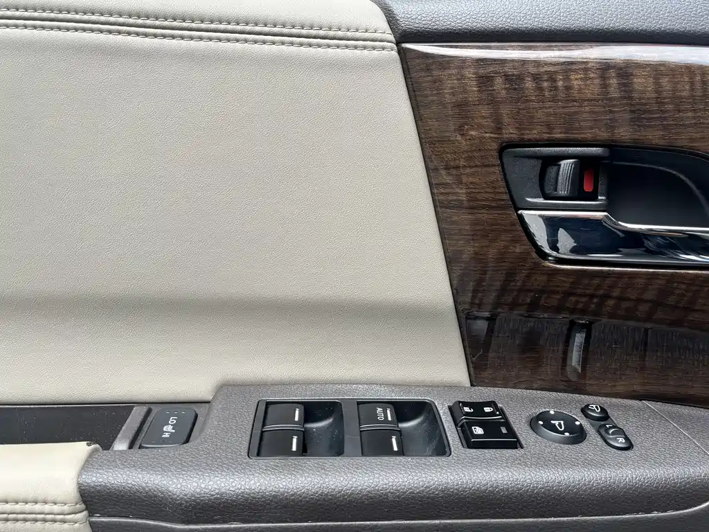 Honda Odyssey 2017 — фото 14