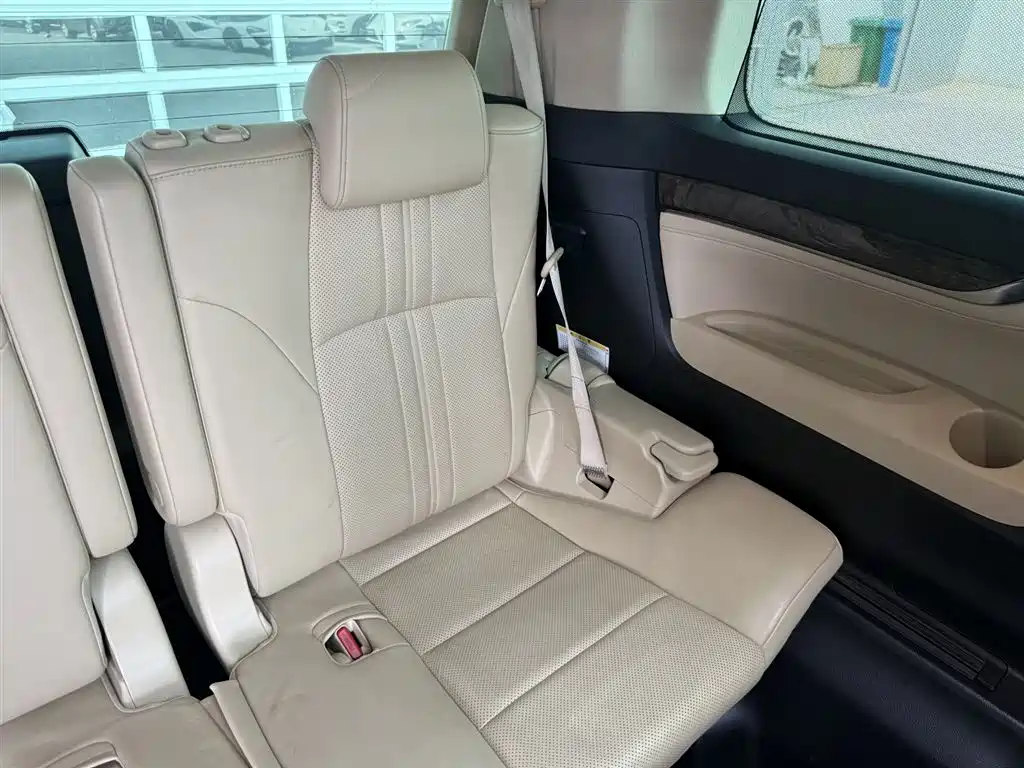 Toyota Alphard 2020 — фото 44