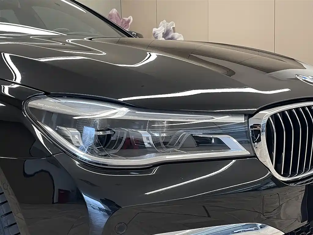 BMW 7 Series 2019 — фото 9
