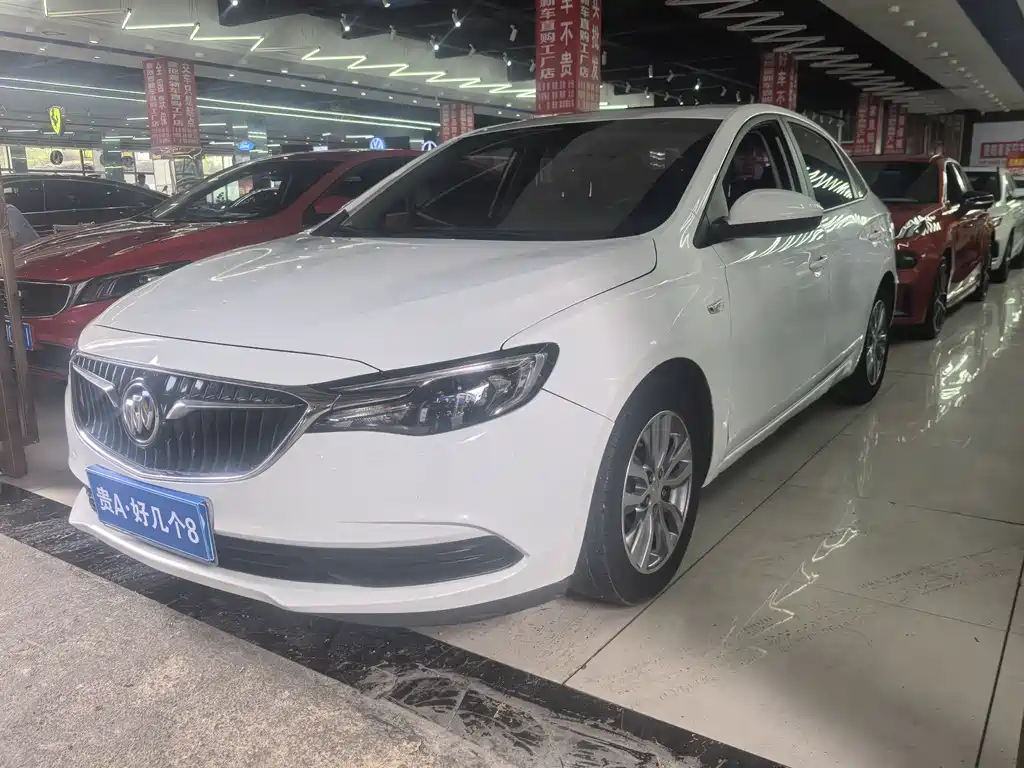 Buick Excelle 2019 — фото 1