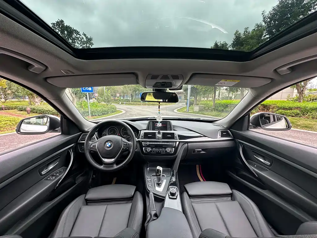 BMW 3 Series GT 2018 — фото 22