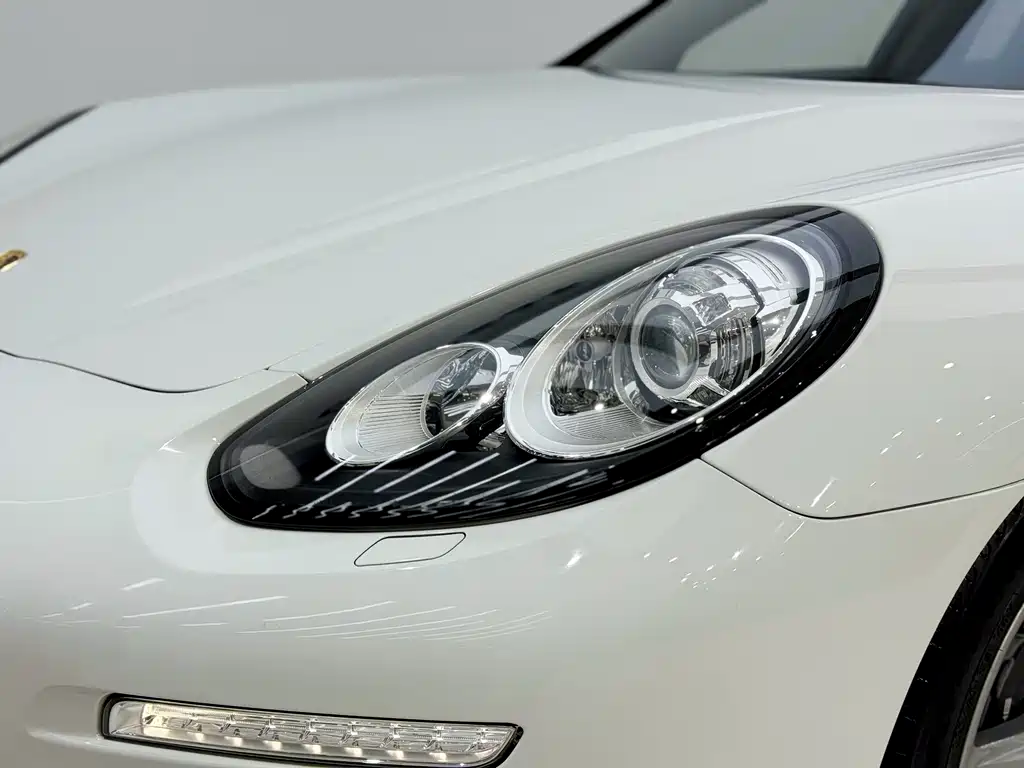 Porsche Panamera 2015 — фото 6