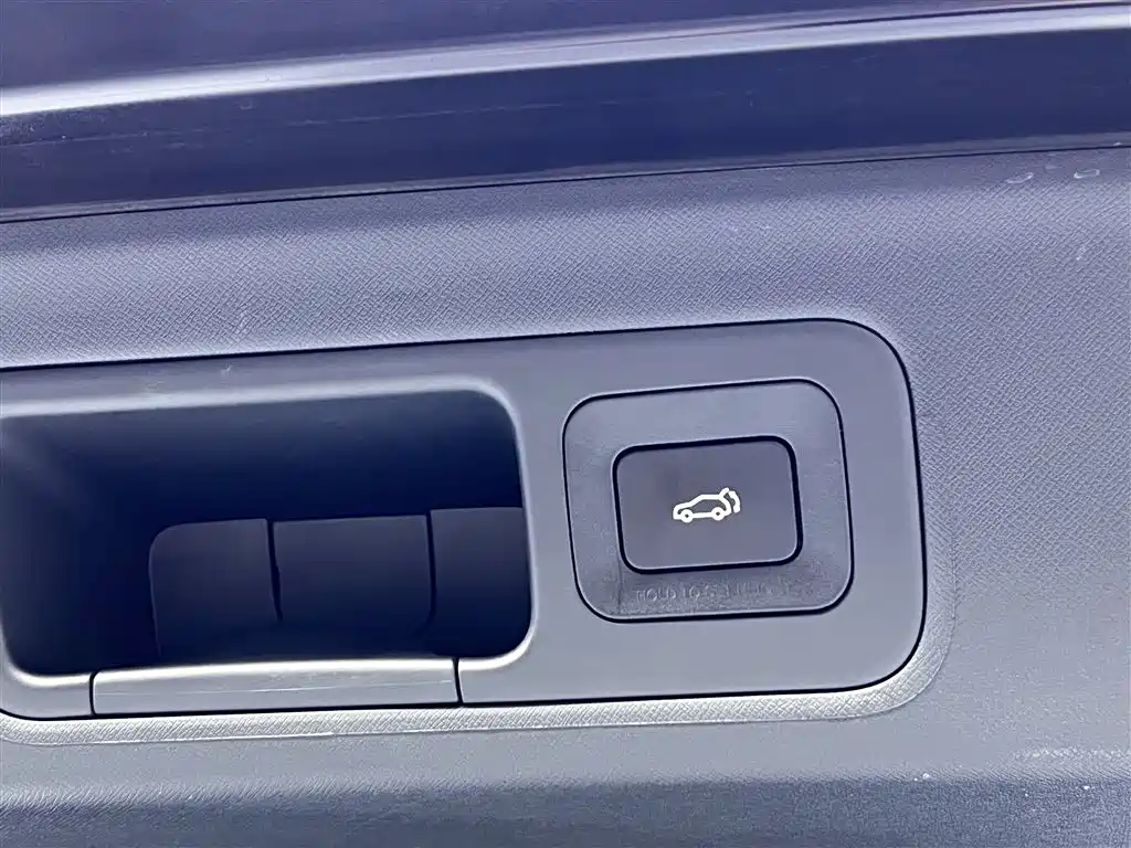 GAC Motor Trumpchi M8 2024 — фото 23