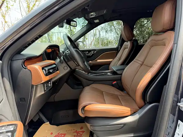 Lincoln Aviator 2021