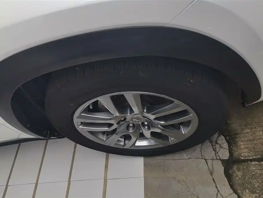Lexus NX 2015