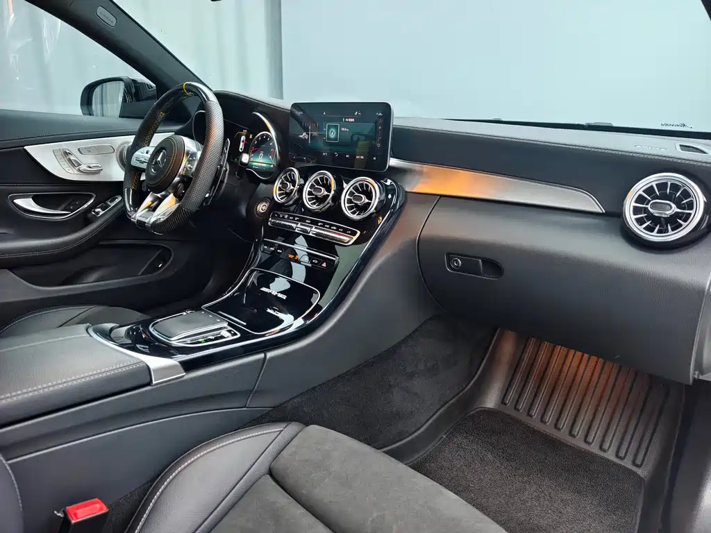 Mercedes-Benz C-Class AMG 2021 — фото 16