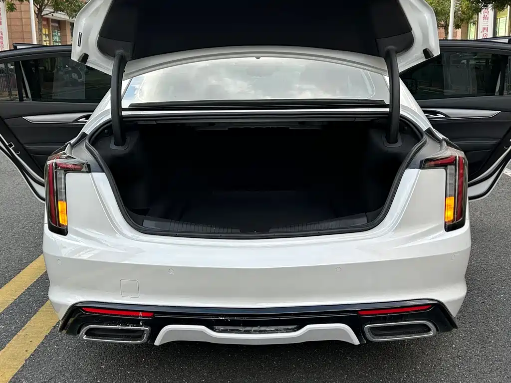 Cadillac CT5 2024 — фото 16
