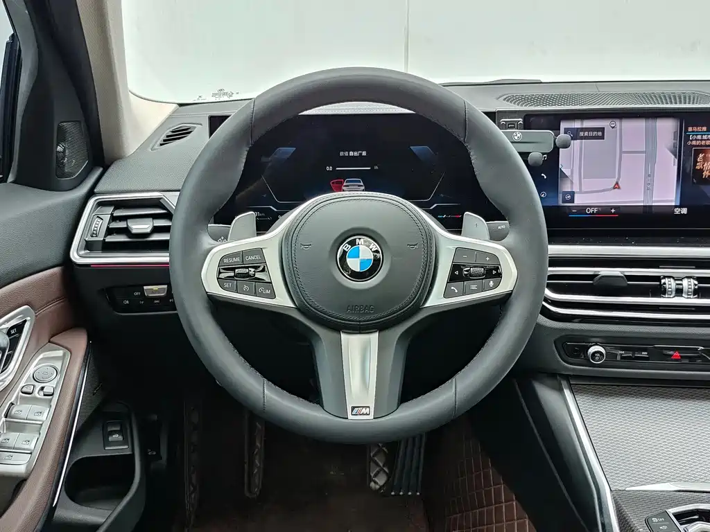 BMW 3 Series 2023 — фото 19
