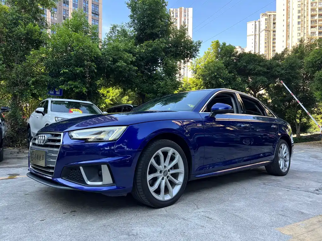 Audi A4L 2019
