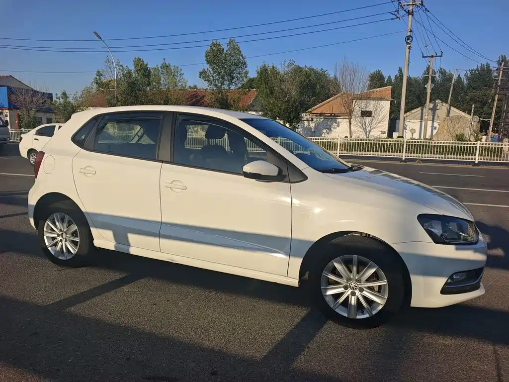 Volkswagen Polo 2015