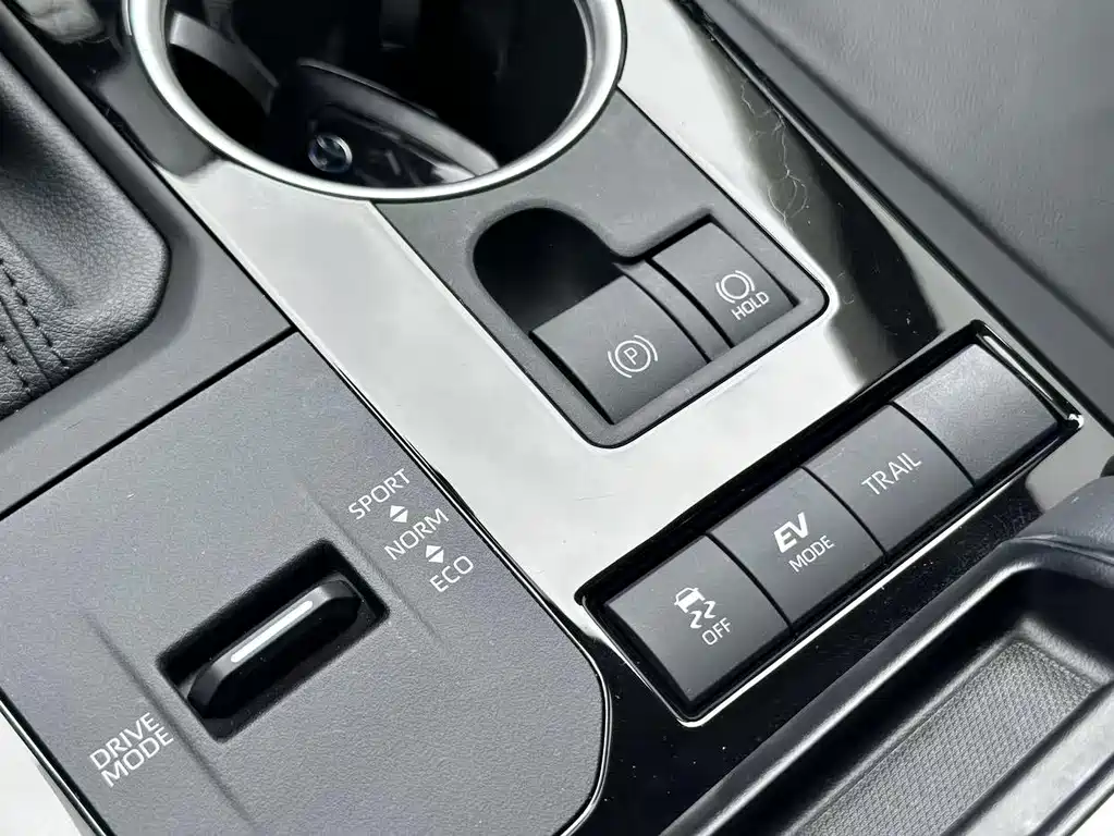Toyota Highlander 2024 — фото 12