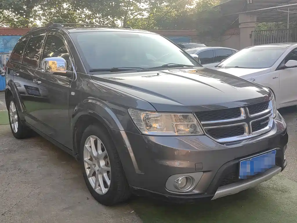 Dodge Journey 2014 — фото 13