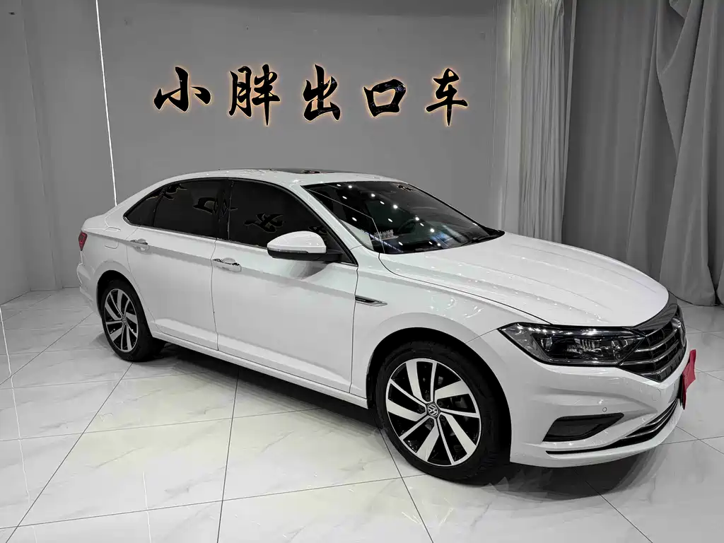 Volkswagen Sagitar 2022