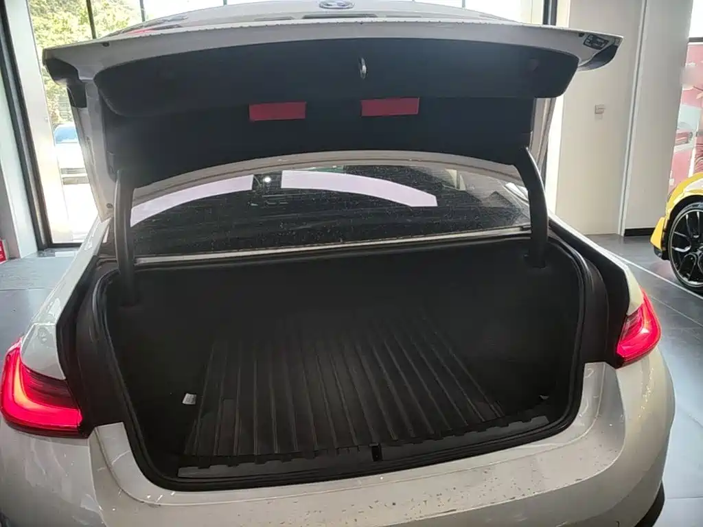 BMW i3 2023 — фото 19