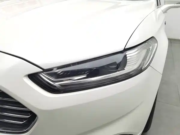 Ford Mondeo 2015