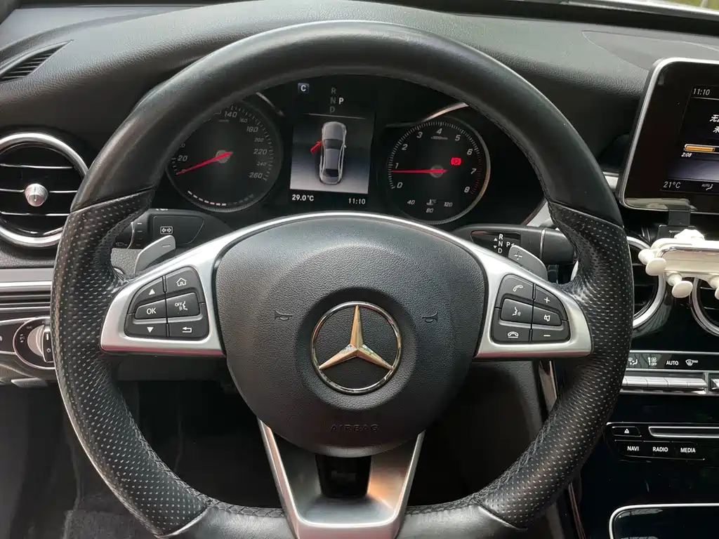Mercedes-Benz C-Class 2018 — фото 9
