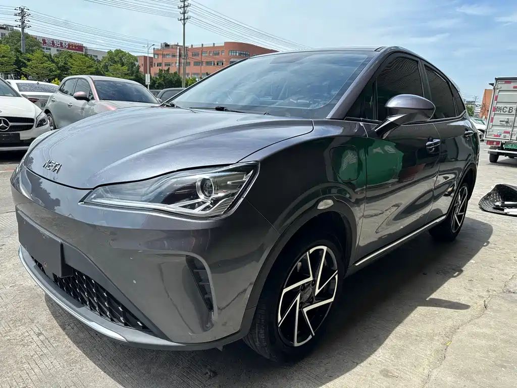 Neta V 2023