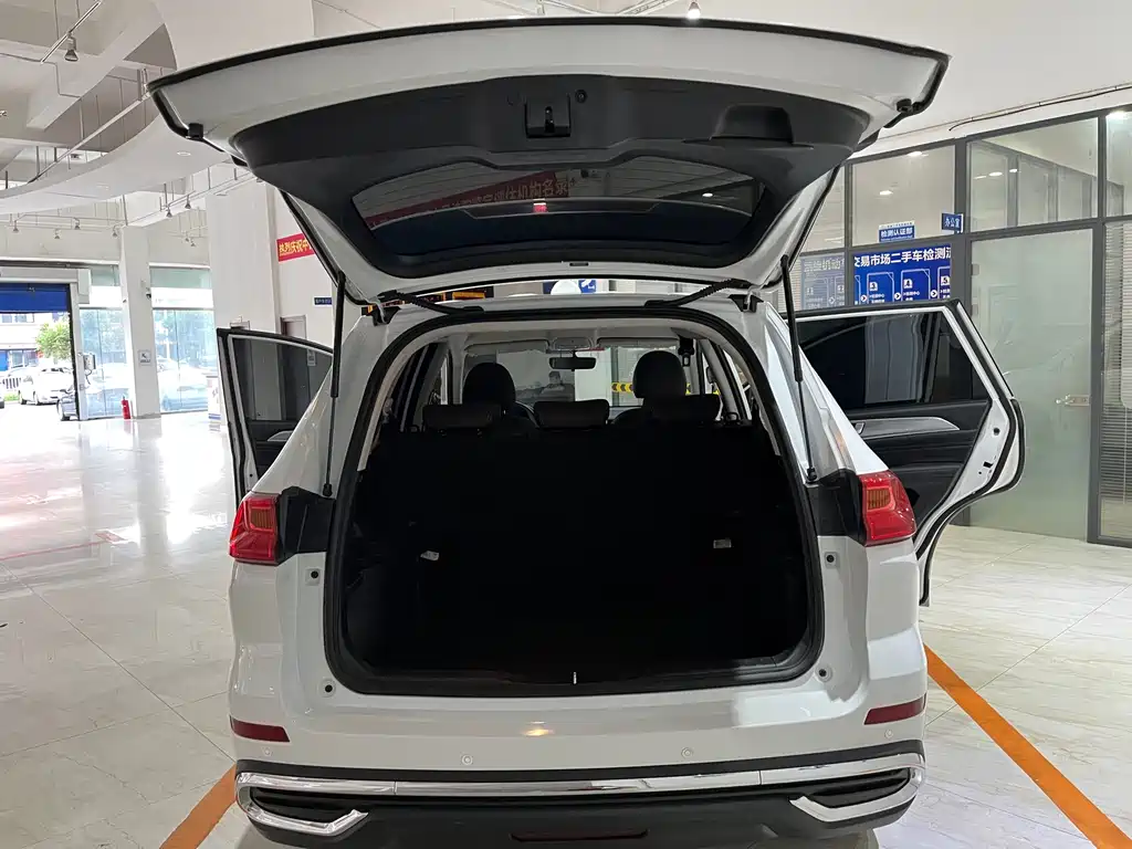 Haval M6 2023 — фото 10