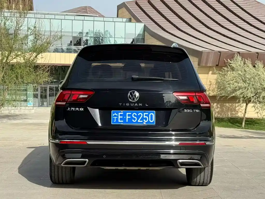Volkswagen Tiguan L 2021 — фото 8