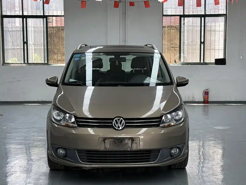 Volkswagen Touran 2016