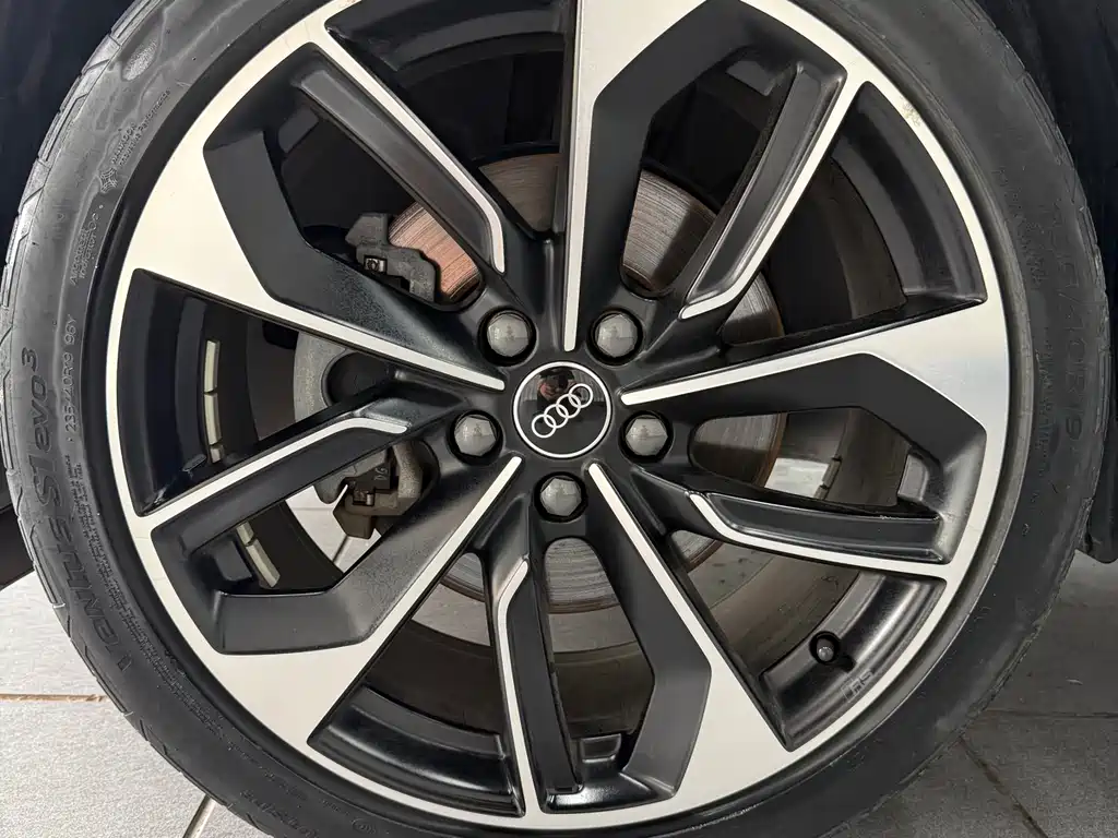 Audi Q2L 2022