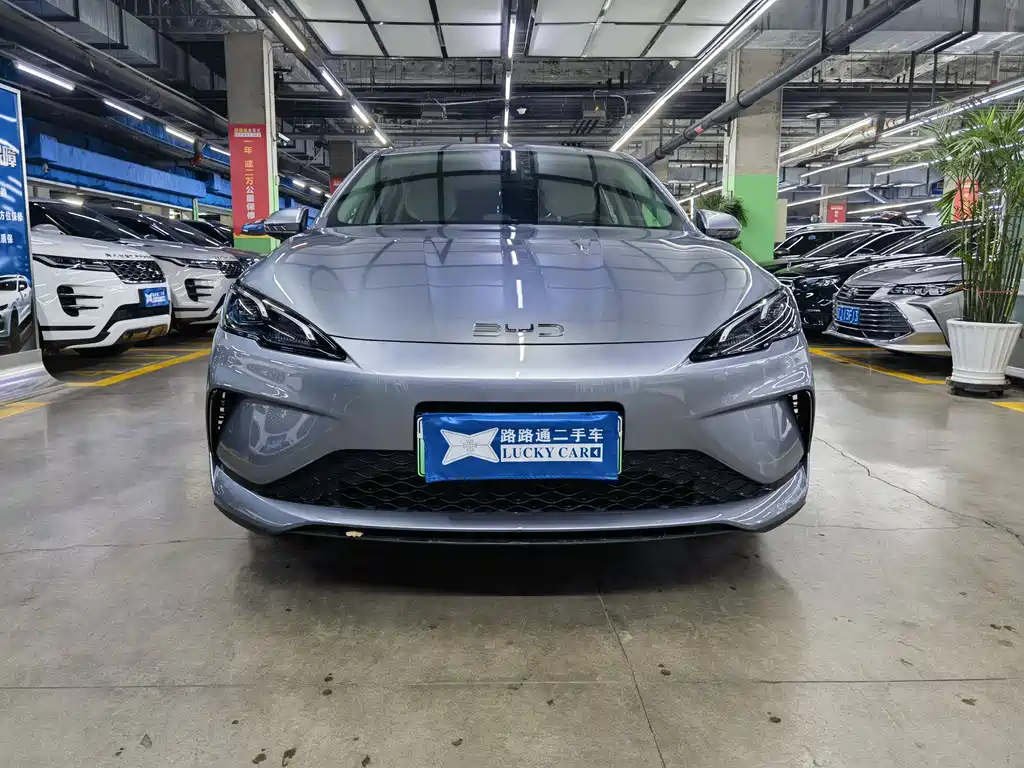 BYD Seal 05 DM-i 2025 — фото 2