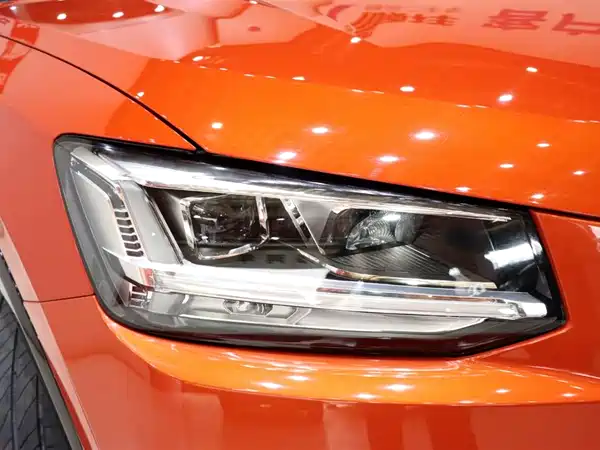 Audi Q2L 2020