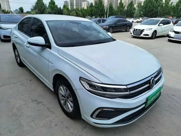 Volkswagen Bora 2023