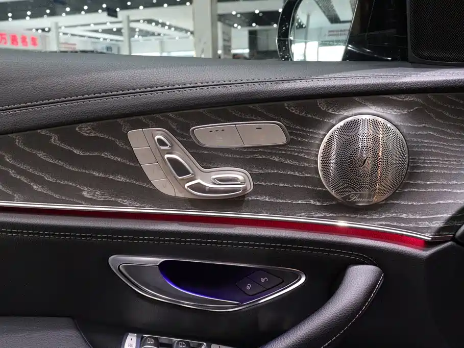 Mercedes-Benz E-Class 2022 — фото 19