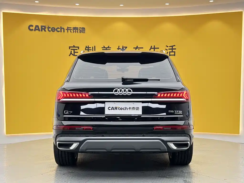 Audi Q7 2023 — фото 27