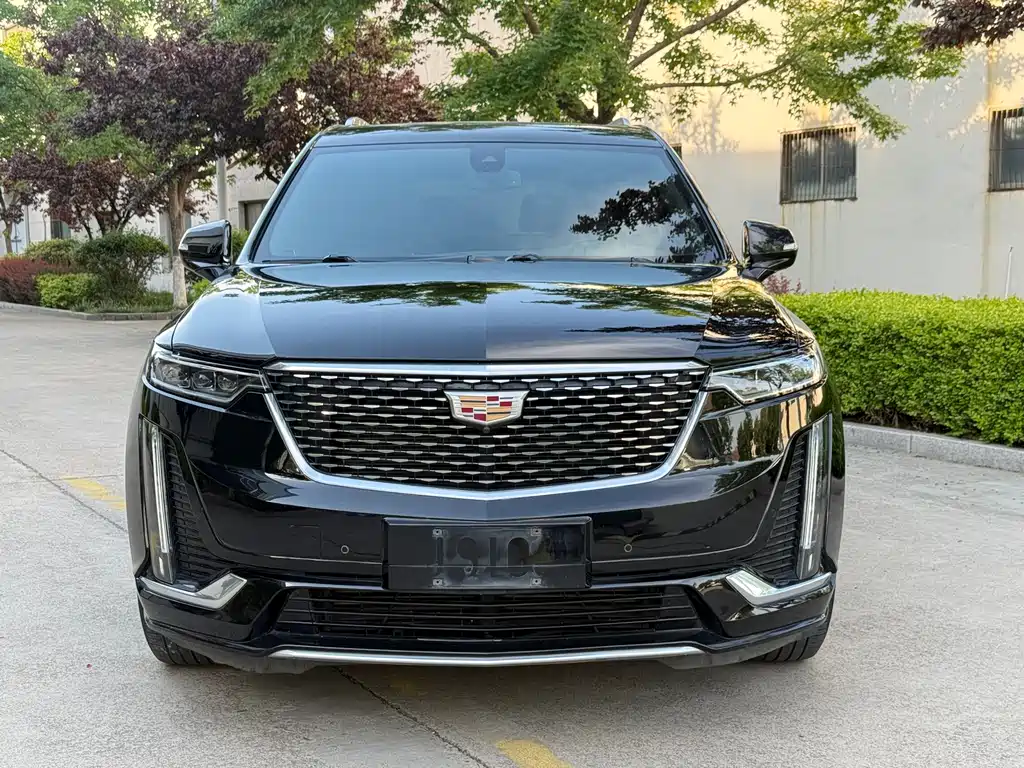 Cadillac XT6 2022 — фото 2