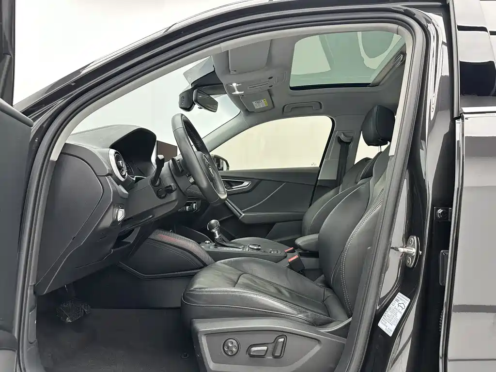 Audi Q2L 2022