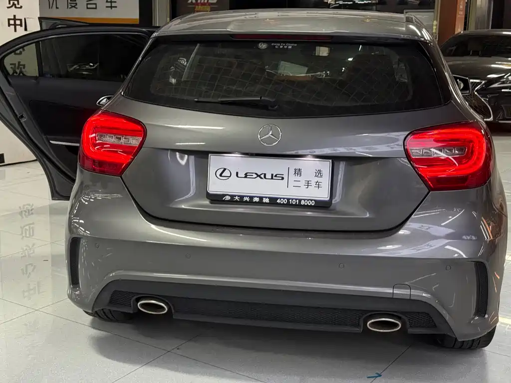 Mercedes-Benz A-Class 2016 — фото 10