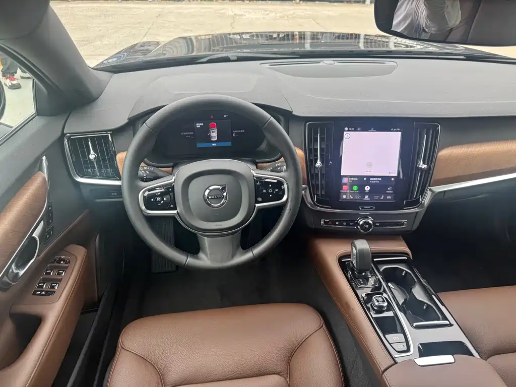 Volvo S90 PHEV — фото 10