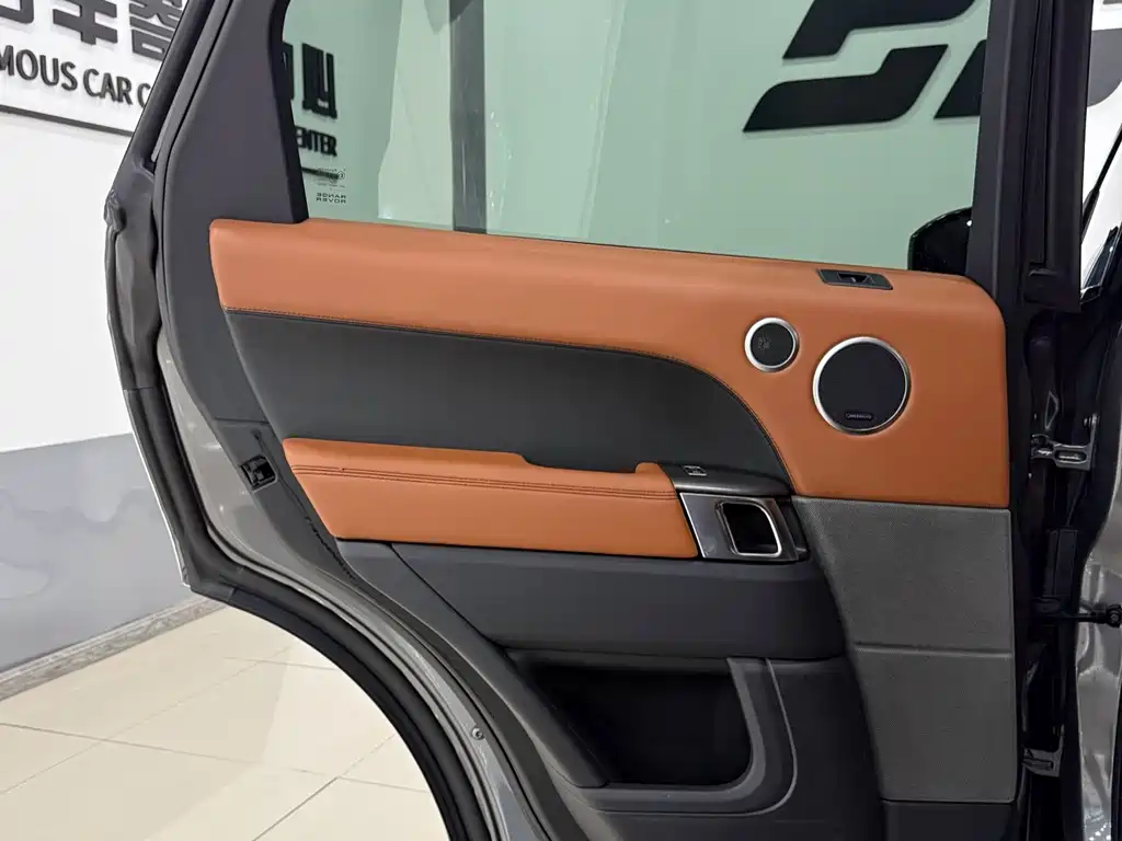 Land Rover Range Rover Sport 2014 — фото 23